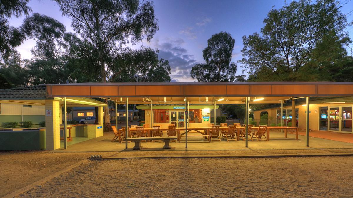 Hotel Crystal Brook Tourist Park Doncaster East Zewnętrze zdjęcie